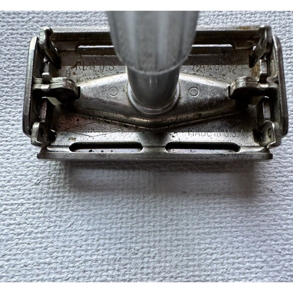 Vintage 1956 Gillette Blue Tip Super Speed Safety Razor – Mild Shave TTO - Picture 7 of 13